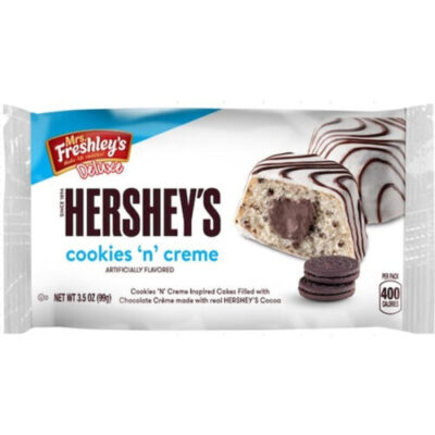 Mrs. Freshley’s Deluxe Hershey’s Cookies ‘N’ Creme Cakes 3.5 Oz. Pack